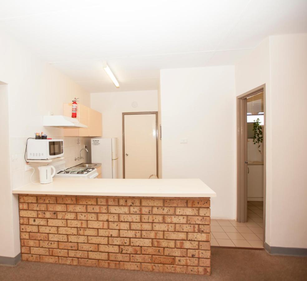 Carnarvon Central Apartments Екстериор снимка