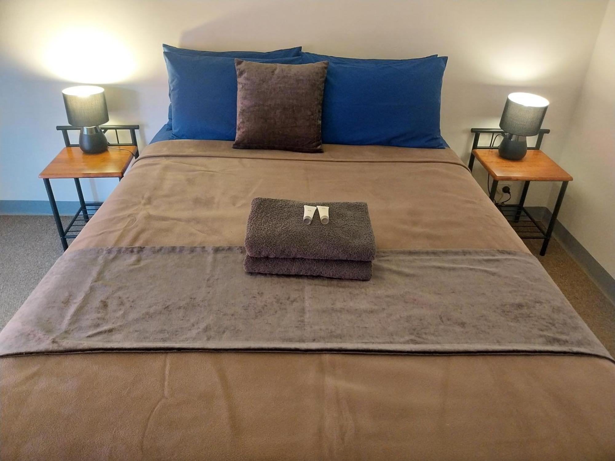 Carnarvon Central Apartments Екстериор снимка