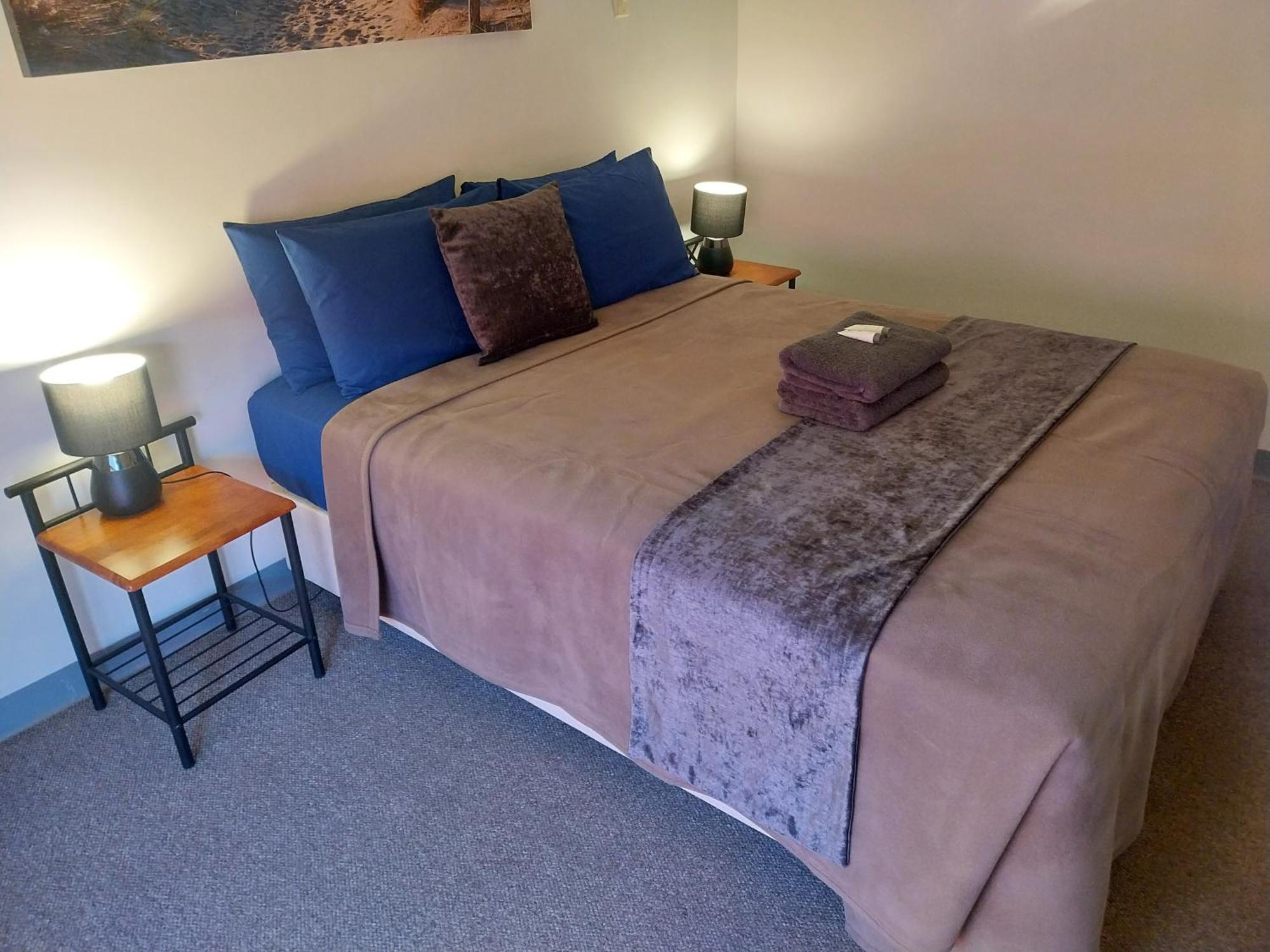Carnarvon Central Apartments Екстериор снимка